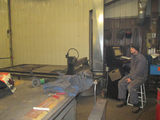 CNC plasma cutting machine